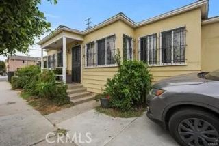 6828 S San Pedro, Los Angeles, CA 90003