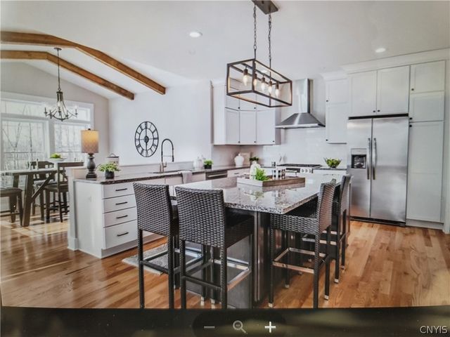 8835A FRONT GASKIN RD, Clay, NY 13135