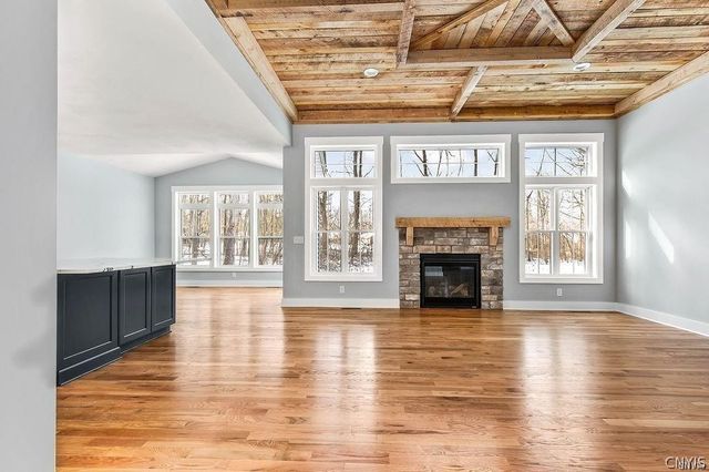 8835A FRONT GASKIN RD, Clay, NY 13135