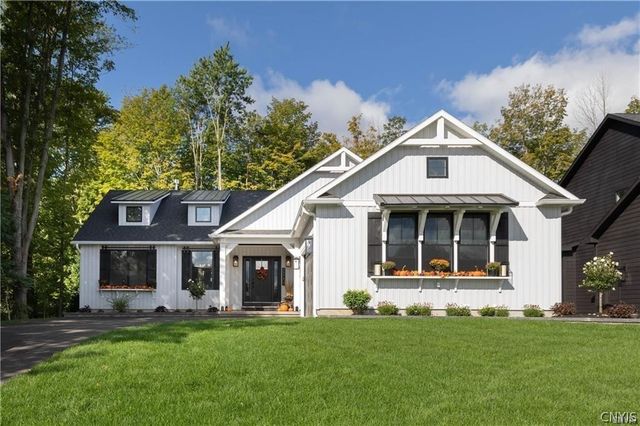 8835A FRONT GASKIN RD, Clay, NY 13135
