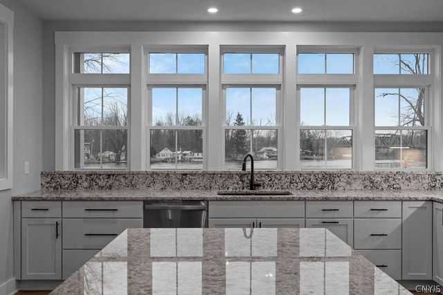 8835A FRONT GASKIN RD, Clay, NY 13135