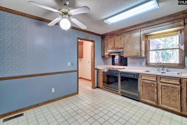 307 Honors Court, Lexington, SC 29073