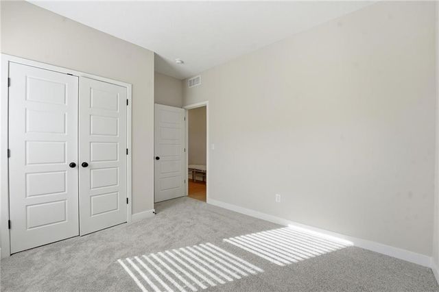 1216 SE Cronin Street, Lee's Summit, MO 64081