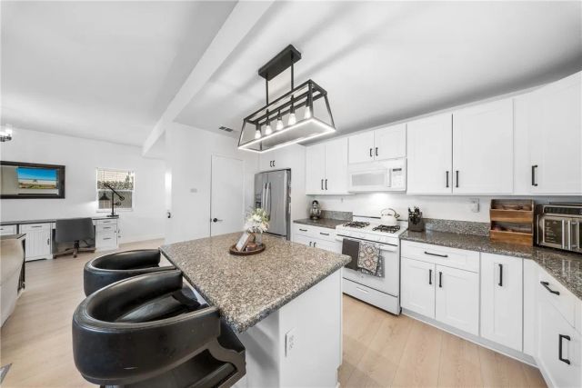 26275 Monticello Way, Murrieta, CA 92563