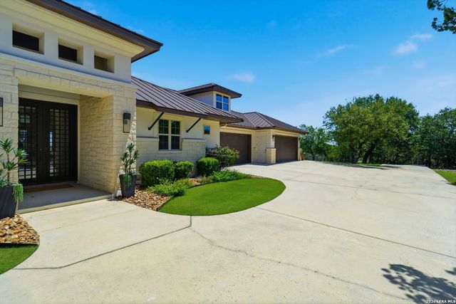 643 MENGER SPGS, Boerne, TX 78006