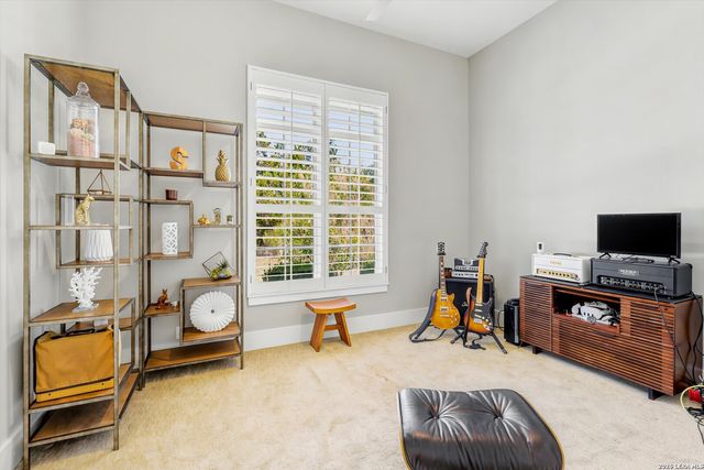 643 MENGER SPGS, Boerne, TX 78006
