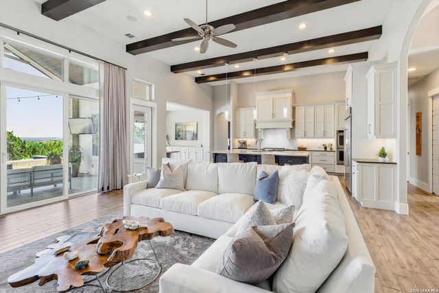 643 MENGER SPGS, Boerne, TX 78006