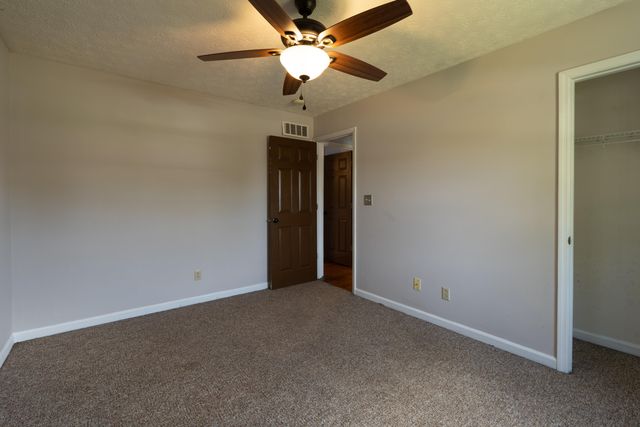 1124 Gregory Lane, Lawrenceburg, KY 40342