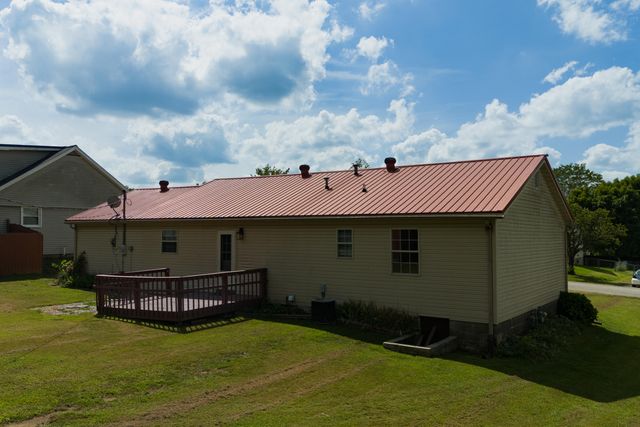 1124 Gregory Lane, Lawrenceburg, KY 40342