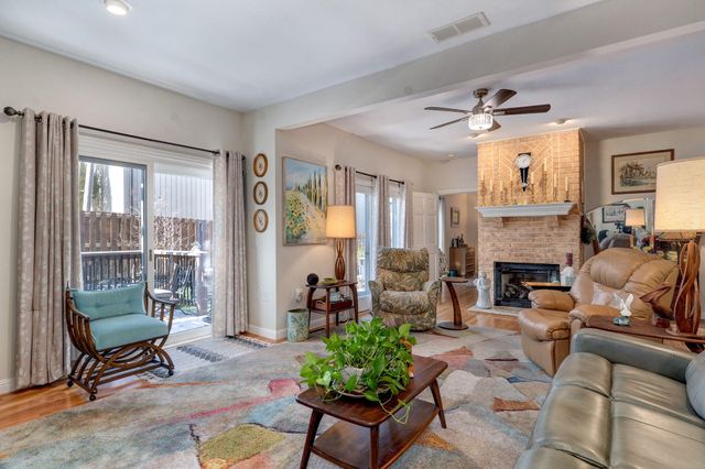 1717 W Elfindale Street 3c, Springfield, MO 65807