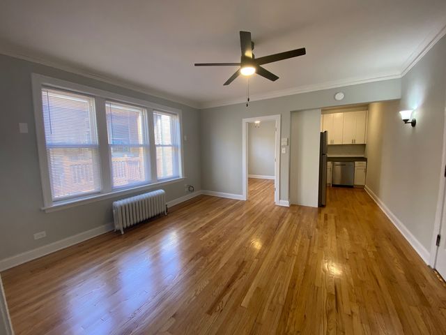 1525 W Estes Avenue C7, Chicago, IL 60626