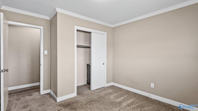 16155 Log Cabin Road, Athens, AL 35611