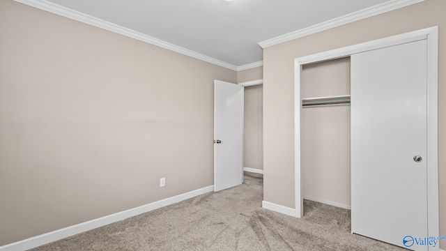16155 Log Cabin Road, Athens, AL 35611