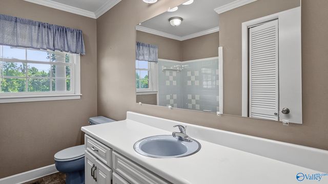 16155 Log Cabin Road, Athens, AL 35611