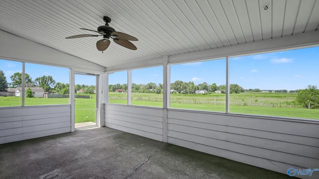 16155 Log Cabin Road, Athens, AL 35611
