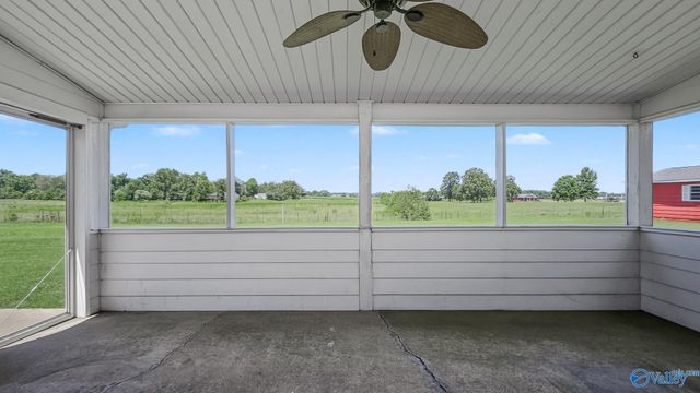 16155 Log Cabin Road, Athens, AL 35611