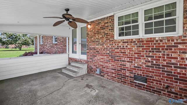 16155 Log Cabin Road, Athens, AL 35611