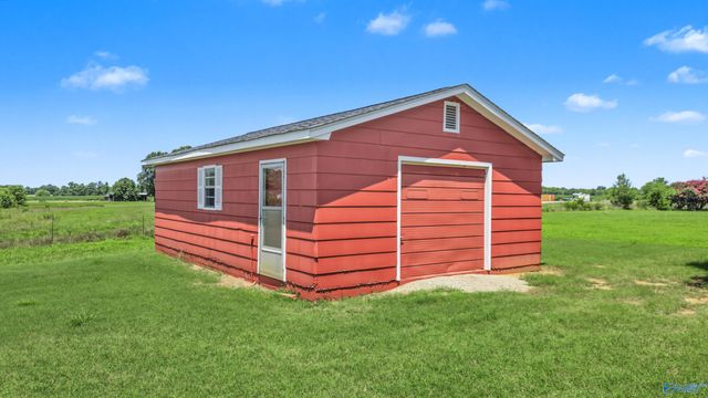 16155 Log Cabin Road, Athens, AL 35611