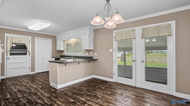 16155 Log Cabin Road, Athens, AL 35611