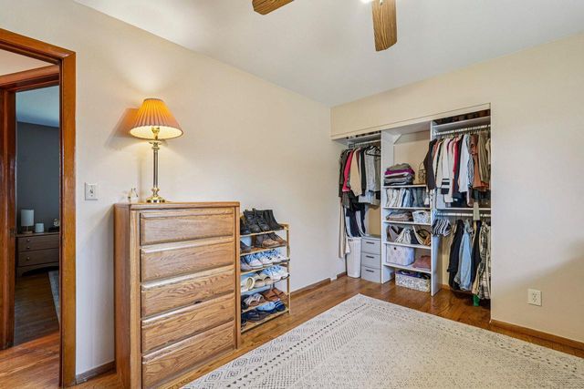 6004 Oriole LANE, Greendale, WI 53129