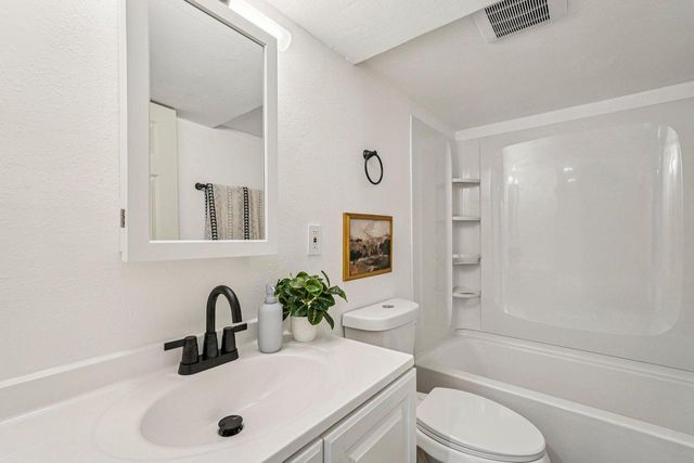 6004 Oriole LANE, Greendale, WI 53129