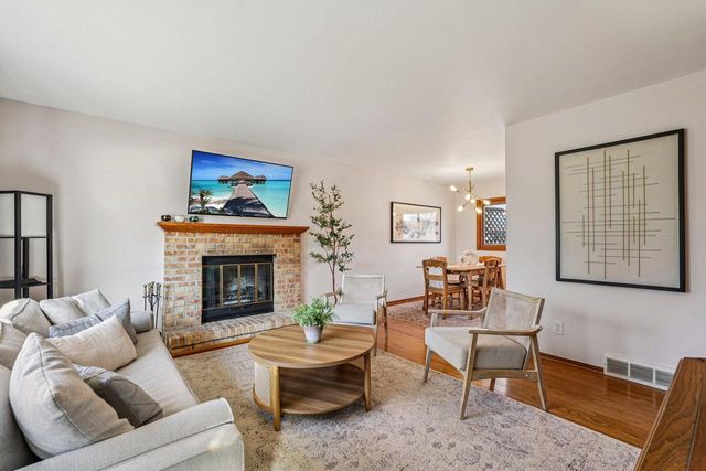 6004 Oriole LANE, Greendale, WI 53129