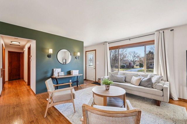 6004 Oriole LANE, Greendale, WI 53129