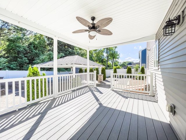 210 Naismith St, Springfield, MA 01104