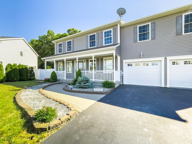 210 Naismith St, Springfield, MA 01104