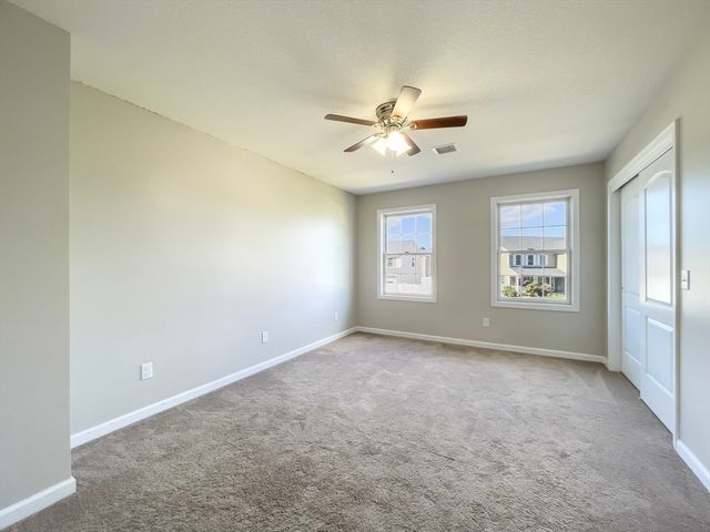 210 Naismith St, Springfield, MA 01104
