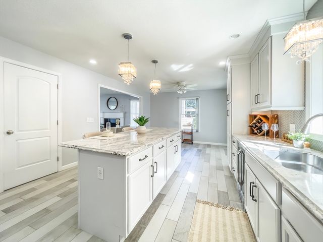 210 Naismith St, Springfield, MA 01104
