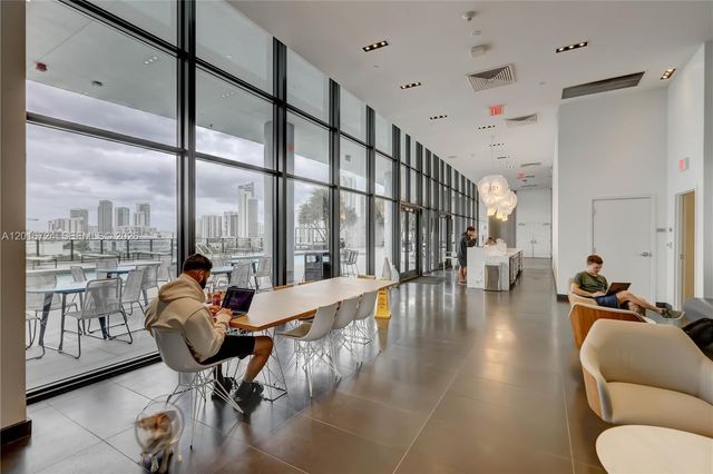 1600 NE 1st Ave 1918, Miami, FL 33132