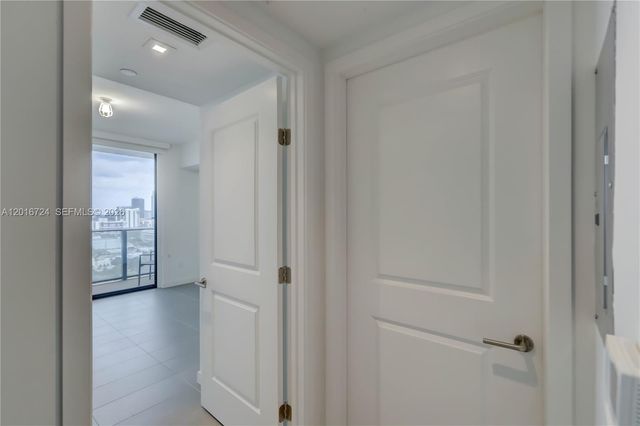 1600 NE 1st Ave 1918, Miami, FL 33132