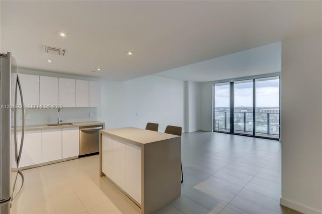 1600 NE 1st Ave 1918, Miami, FL 33132
