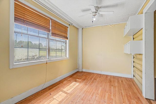 319 Oakland Street, Baytown, TX 77520