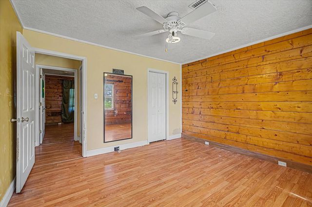 319 Oakland Street, Baytown, TX 77520