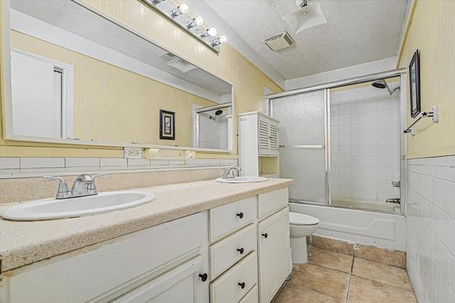319 Oakland Street, Baytown, TX 77520