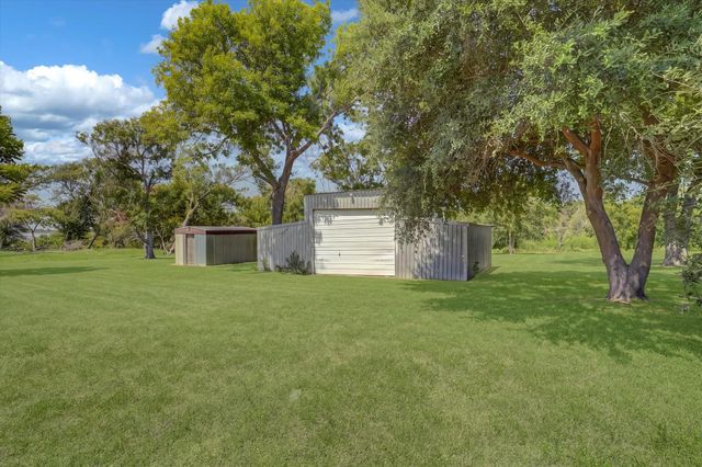 319 Oakland Street, Baytown, TX 77520