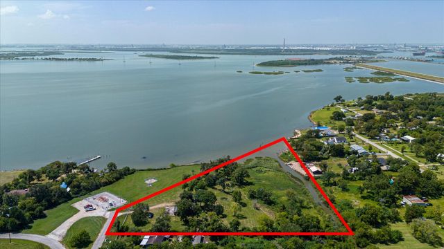 319 Oakland Street, Baytown, TX 77520