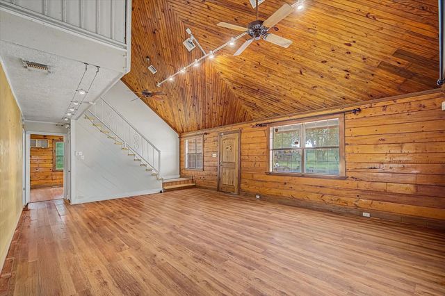 319 Oakland Street, Baytown, TX 77520