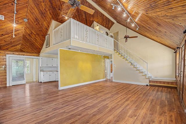 319 Oakland Street, Baytown, TX 77520