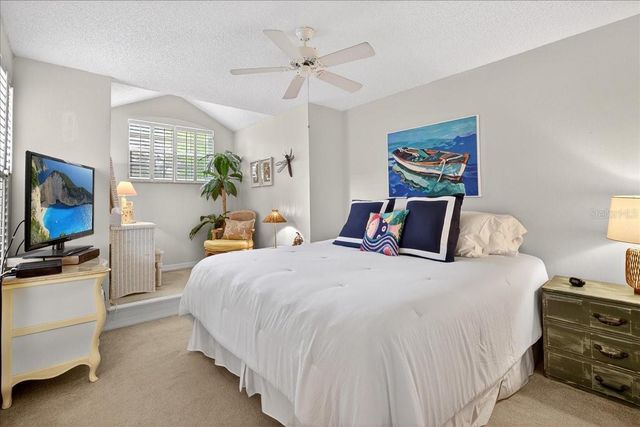 525 LAKE BRIDGE DRIVE, Ormond Beach, FL 32174