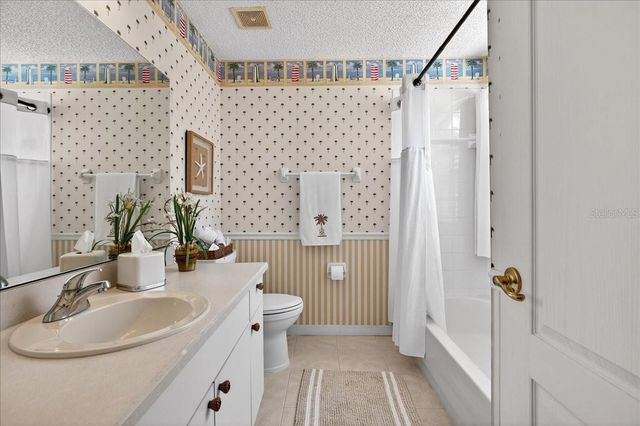 525 LAKE BRIDGE DRIVE, Ormond Beach, FL 32174