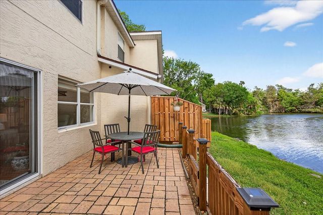 525 LAKE BRIDGE DRIVE, Ormond Beach, FL 32174