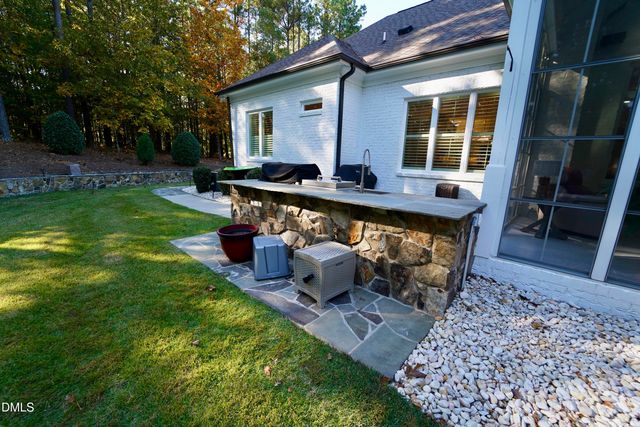 2604 Homestead Forest Drive, Zebulon, NC 27597