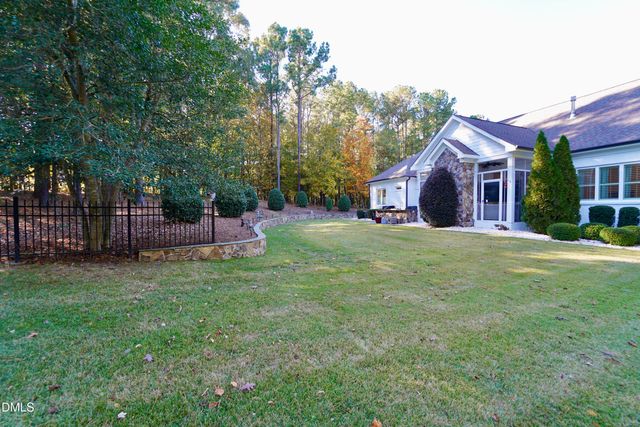 2604 Homestead Forest Drive, Zebulon, NC 27597