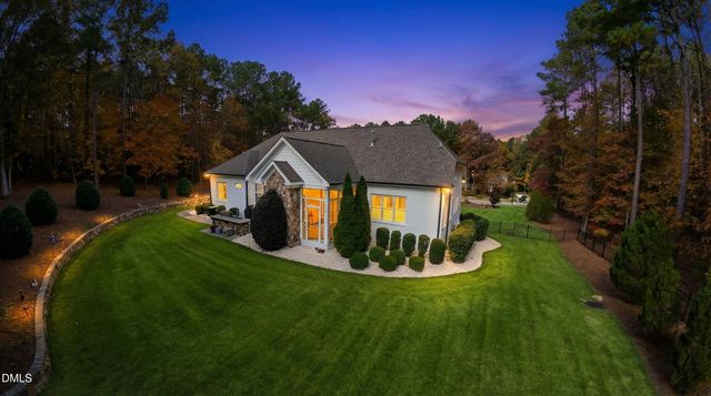 2604 Homestead Forest Drive, Zebulon, NC 27597