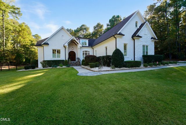 2604 Homestead Forest Drive, Zebulon, NC 27597