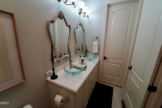 2604 Homestead Forest Drive, Zebulon, NC 27597