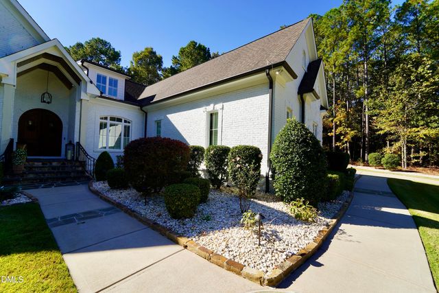 2604 Homestead Forest Drive, Zebulon, NC 27597